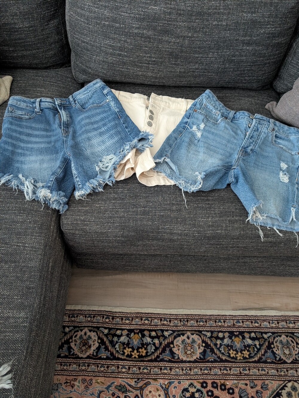 Old Navy Blue, Cream Banana  and Risen High-Rise Denim Distressed Trio - Picture 13 of 13